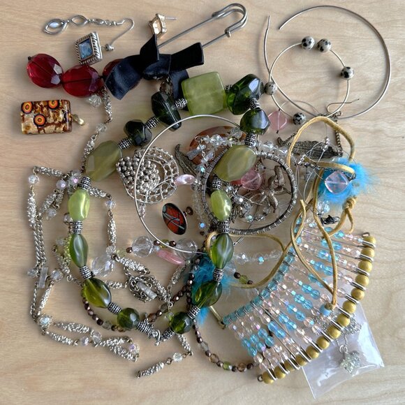 Jewelry Making Lot 4.5 lbs Fashion Costume Jewelry - Picture 4 of 9